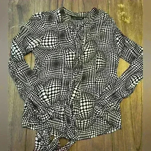 Zara Women Shirt Size Medium - Picture 1 of 3